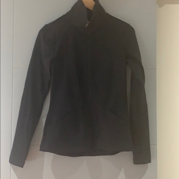 Full zip shirt with thumb holes - Picture 3 of 8